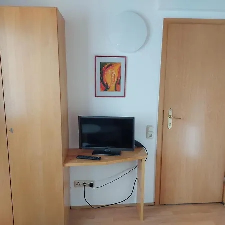 Britta 3* Roetgen